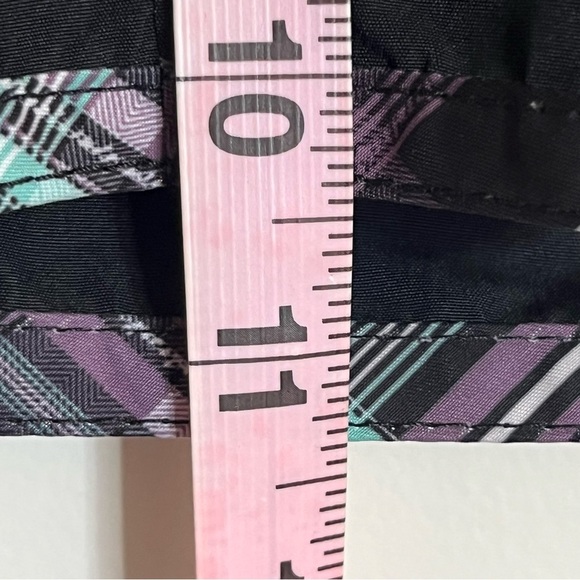 Men’s Reef Stryker Black With Purple Plaid Swim Trunks Board Shorts Size 33 - Picture 7 of 14